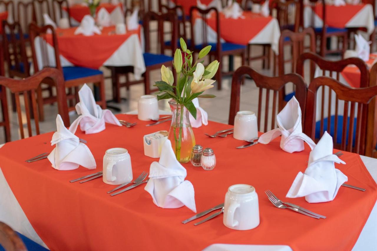 Qualton Club Ixtapa All Inclusive المظهر الخارجي الصورة